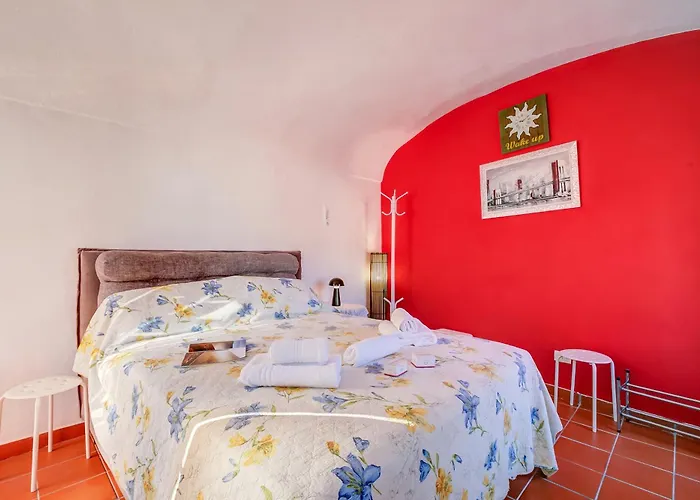 La Casa Di Rosy E Adri - Happy